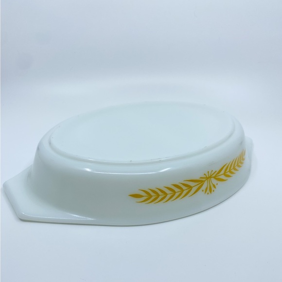 Vintage 1960 Pyrex Royal Wheat Divided Dish 1.5 Quarts 063 - Picture 5 of 9